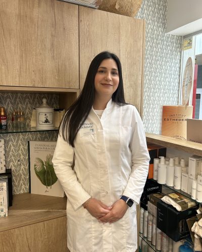 Paola García, técnico en farmacia