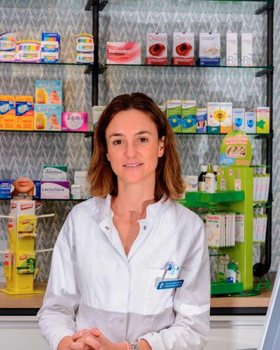Maria de la Mora, farmacéutica titular